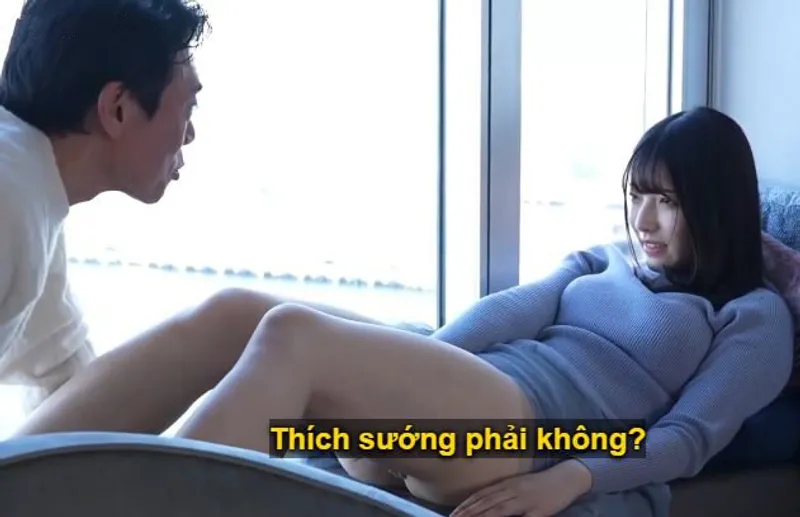 Cuộc chạm trán giữa ông bác và cô minh tinh trẻ tuổi mới nổi trong nhà nghỉ sang trọng