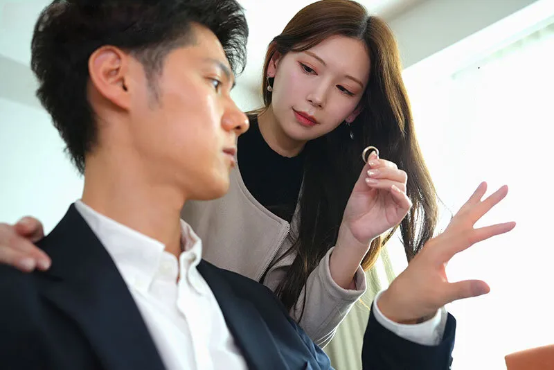Người vợ đi đi chơi, ông chồng ở nhà bị nhỏ em vợ yêu gạ quan hệ không trượt phát nào
